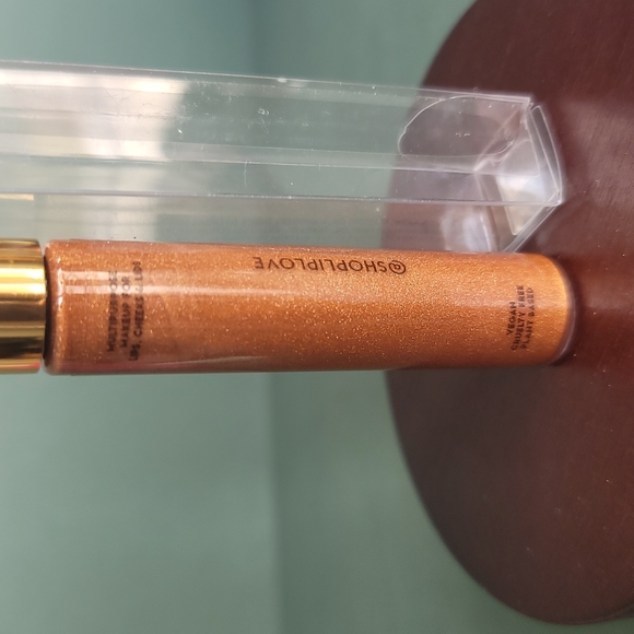 LIPLOVE Multipurpose Makeup for Lips, Cheeks, & Lids - Brown Sugar - Picture 4 of 5